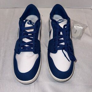AJKO size 13